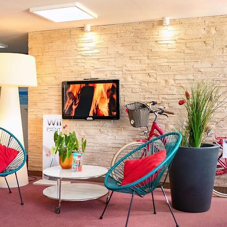 שוודט Centra Hotel מראה חיצוני תמונה