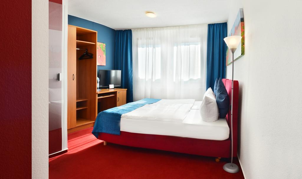 שוודט Centra Hotel מראה חיצוני תמונה