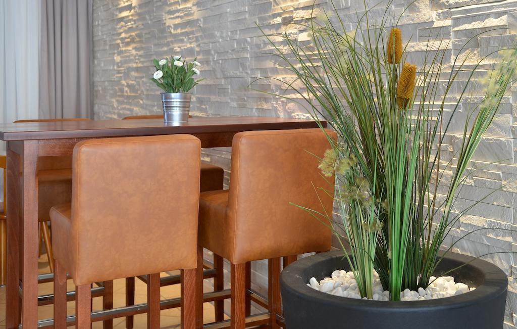 שוודט Centra Hotel מראה חיצוני תמונה