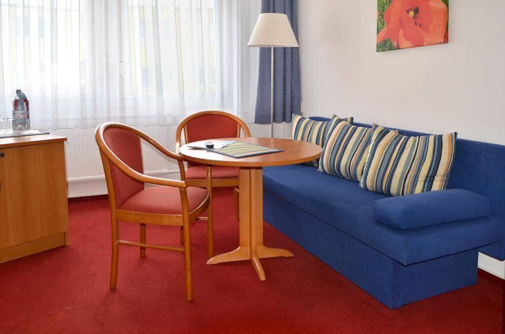 שוודט Centra Hotel מראה חיצוני תמונה